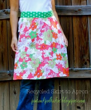 skirt apron, part of 12 days of handmade Christmas at lifeingrace