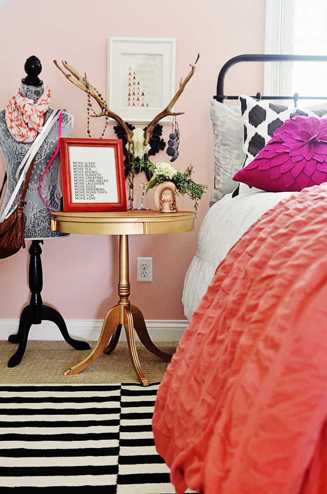 https://www.lifeingraceblog.com/2013/06/ditto-diy-tween-girls-room-and-a-gold-painted-table/