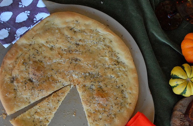 Thanksgiving table top ideas and Pizza Bianca via lifeingrace